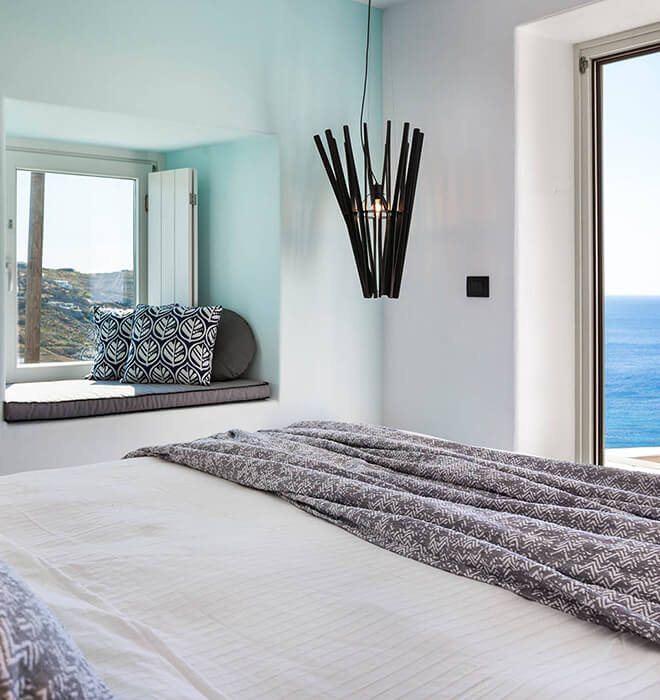 Honeymoon Suite with Hot Tub and Sea View
